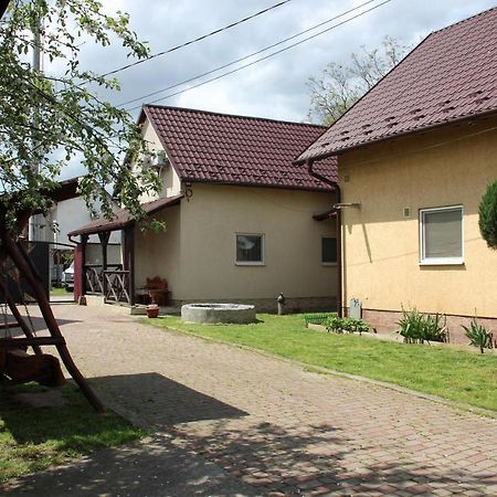Роман Berehove  Esterno foto