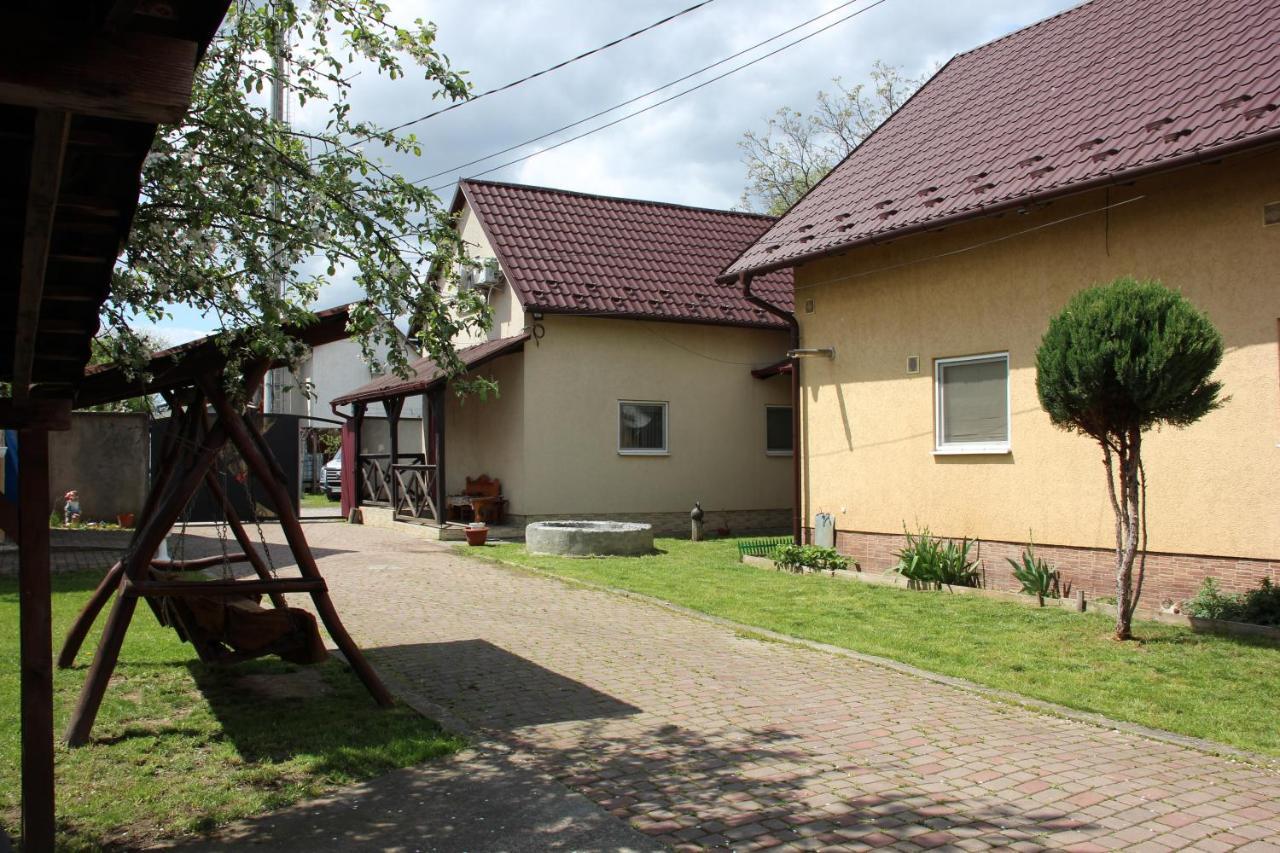 Роман Berehove  Esterno foto